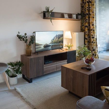 Apartament Sloneczny Kamienica Grochow With Free Parking Warschau Exterior foto